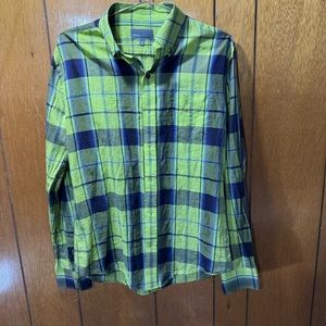 VINCE Lightweight Loud Green Plaid Button Down Long Sleeve Shirt Mens Medium